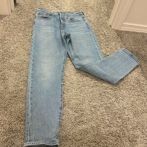 Levi jeans light wash